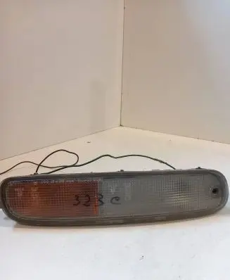 Mazda 323 Front indicator light 21061703