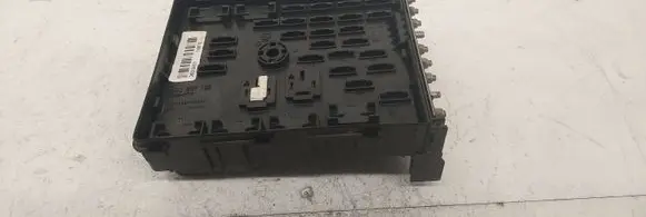 Audi A4 S4 B6 8E 8H Fuse module 3C0937125 33582777