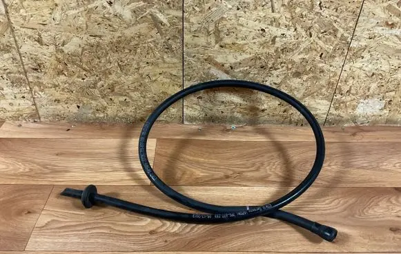 Volkswagen Touareg II Water drain line hose 7P6877233