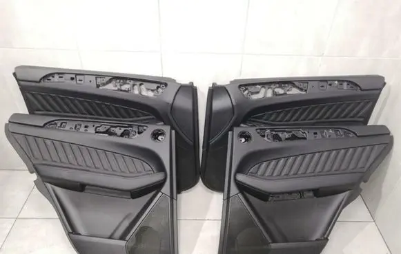 Mercedes-Benz GLE (W166 - C292) Front door card panel trim