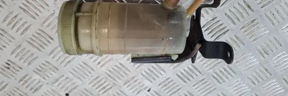 Isuzu D-Max Power steering fluid tank/reservoir