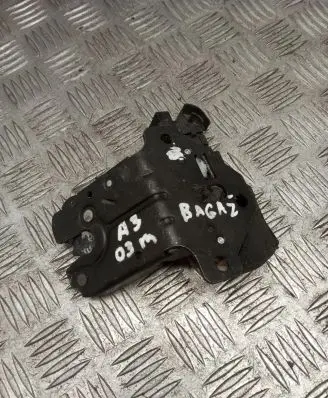 Audi A3 S3 8P Tailgate/trunk/boot lock/catch/latch 8P4827505B