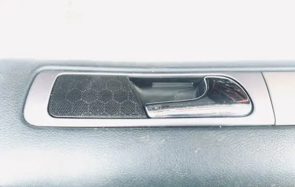 Audi A6 S6 C5 4B Rear door interior handle 4b0839020