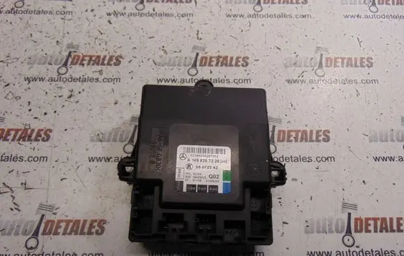 Mercedes-Benz B W245 Door control unit/module A1698207326