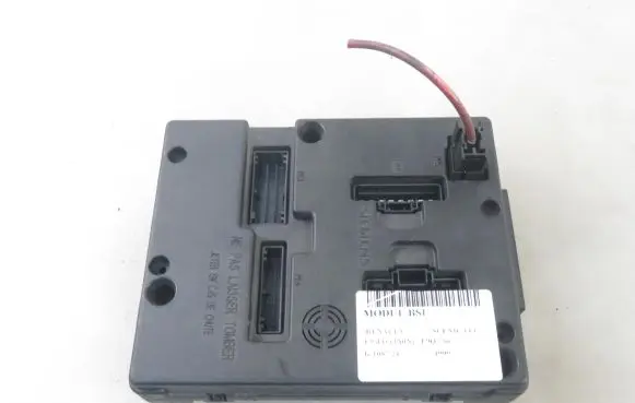 Renault Scenic I Central body control module 770043246 S108502600A