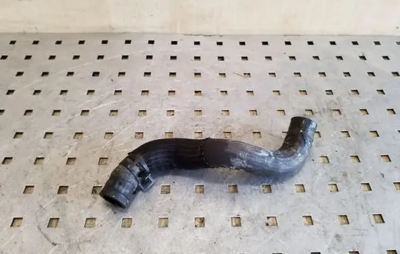 Chevrolet Captiva Engine coolant pipe/hose