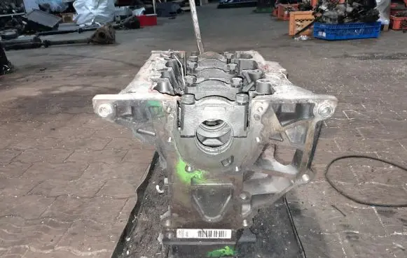 Volkswagen Golf VI Engine block CAYL25565 CAY