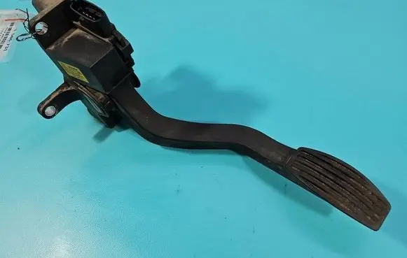 Iveco Daily 4th gen Accelerator throttle pedal 0281002632 IMPRK1586731