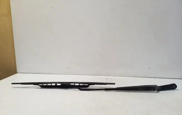Volkswagen Golf IV Front wiper blade arm 1J1955409A