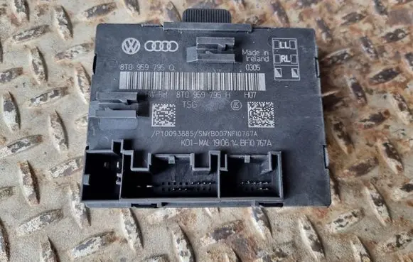 Audi A5 8T 8F Door control unit/module 8T0959795Q