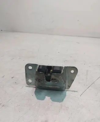 Mitsubishi Outlander Loading door lock 