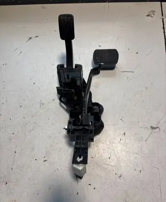 Citroen C5 Aircross II Pedal assembly 9854546980 0317