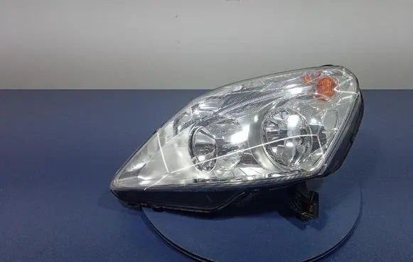 Opel Zafira B Headlight/headlamp 442-1149L