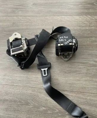 Volvo XC40 Set of seat belts 31462131