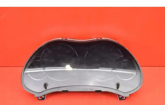 Toyota Avensis Verso Speedometer (instrument cluster) 83800-05531