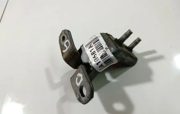 Fiat Sedici Front door upper hinge 