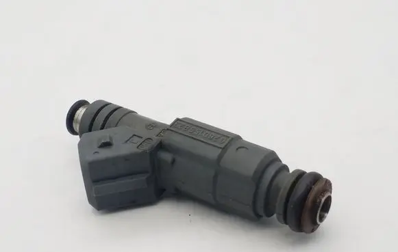 Fuel injector