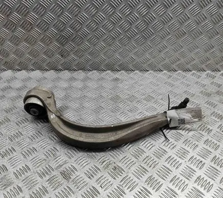 Audi Q7 4M Front lower control arm/wishbone 4M0407696C