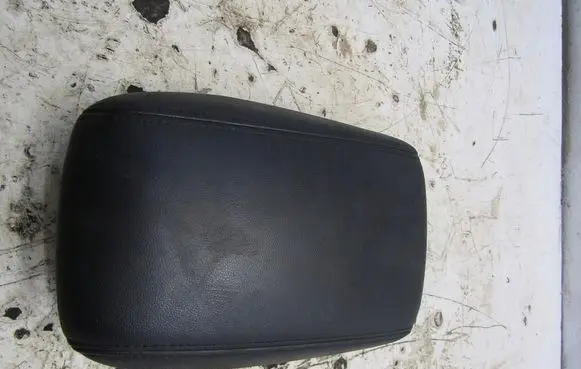 Ford Focus Armrest 1111