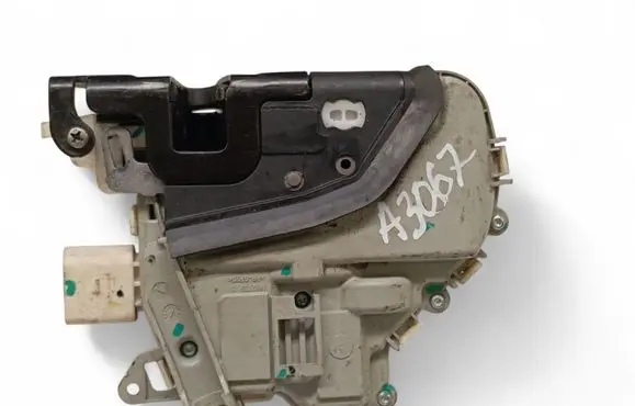 Audi A5 8T 8F Coupe door lock (next to the handle) 8J1837015C