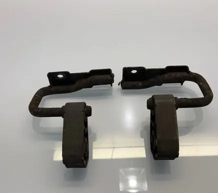 Mercedes-Benz ML W164 Muffler mount bracket/holder A1644900137 1644900137 A1644900237