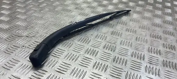 Mitsubishi Colt Rear wiper blade arm