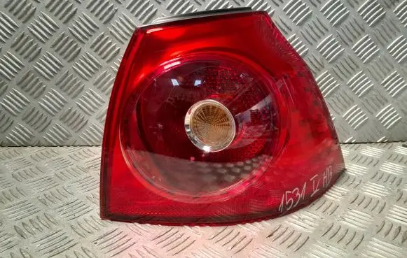 Volkswagen Golf V Rear/tail lights 1K6945096E 7070618Z0