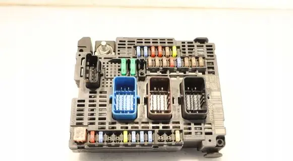 Citroen C4 II Fuse box set