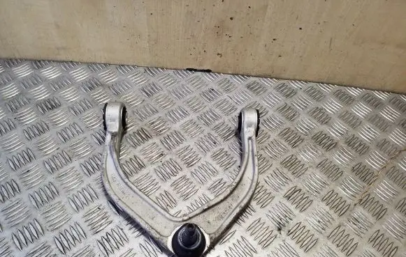 Volvo XC90 Front lower control arm/wishbone 31360630