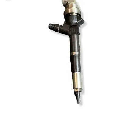 Opel Astra J Fuel injector 5556729 01Q34595