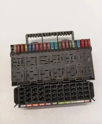 Volkswagen Multivan T4 Fuse box set 357937039