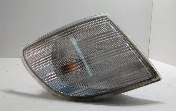 Mercedes-Benz Vito Viano W638 Front indicator light