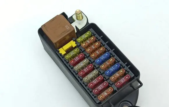 Jaguar XJ X308 Fuse module LNC2800BC 072707121200 518205000