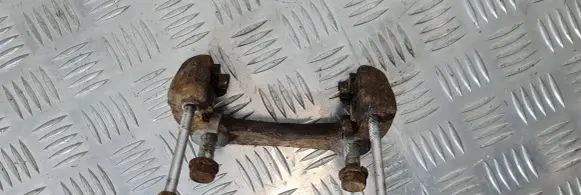 Suzuki Jimny Front Brake Caliper Pad/Carrier 