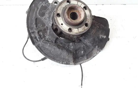 Volvo XC90 Front wheel hub spindle knuckle