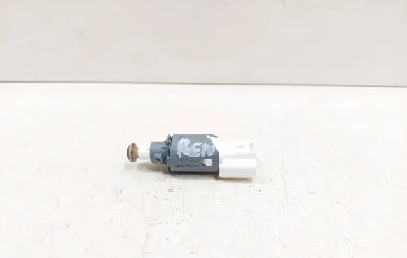 Renault Megane II Brake pedal sensor switch 8200168238 6073D