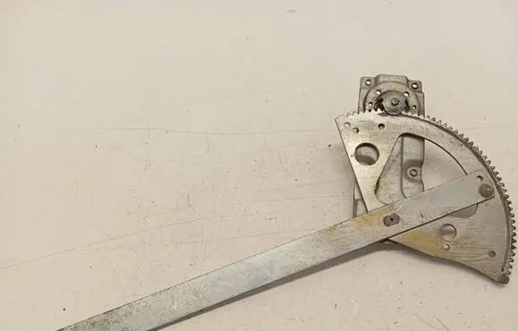 Mercedes-Benz Vario Front door manual window regulator 