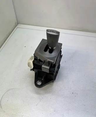 Toyota Prius (XW20) Gear selector/shifter in gearbox 89451-47030