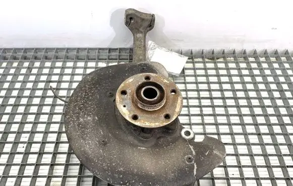 Audi A5 8T 8F Front wheel hub spindle knuckle