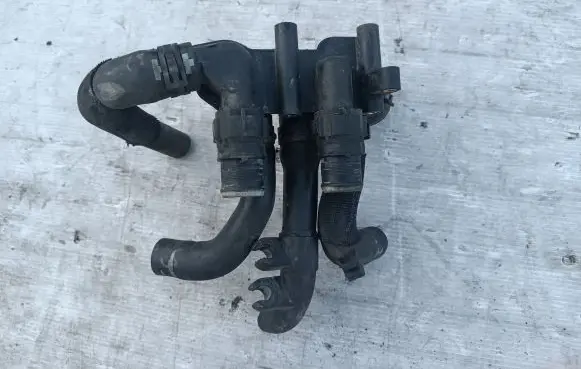 Land Rover Range Rover L322 Engine coolant pipe/hose 6H4Q121144CD