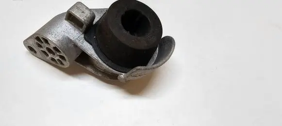 Jeep Grand Cherokee WL Muffler mount bracket/holder 68466131AB
