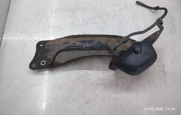 Volkswagen Tiguan Rear control arm