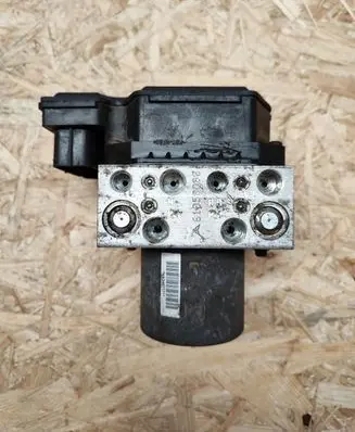 Volkswagen PASSAT B7 ABS Pump 3aa614109m