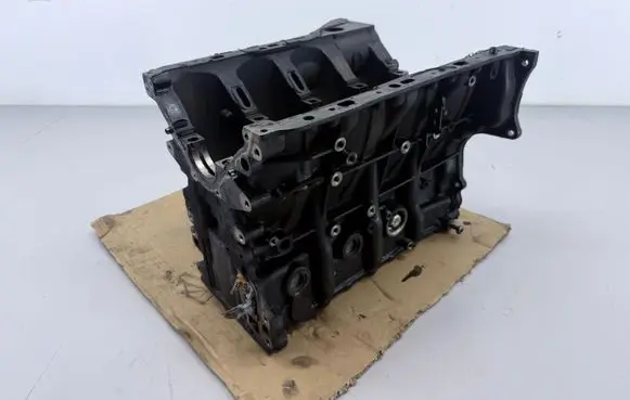 Mercedes-Benz E C207 W207 Engine block R6510111501 14506338