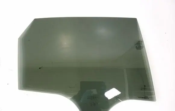 BMW 2 F45 Rear door window glass 7374682
