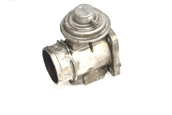 BMW 5 E39 EGR valve 2247177