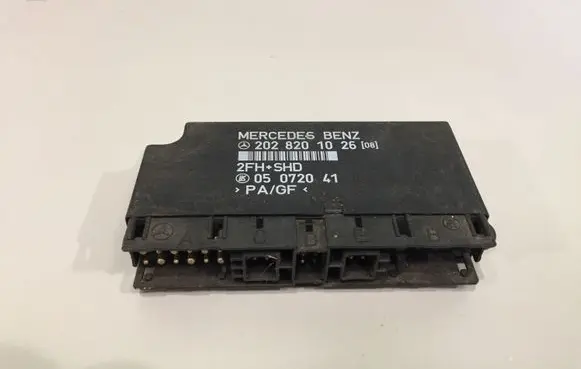 Mercedes-Benz E W210 Comfort/convenience module 2028201026 05072041