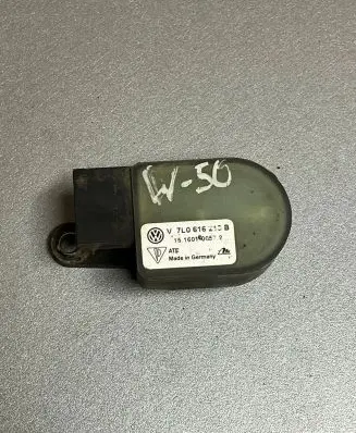 Volkswagen Touareg I Headlight/headlamp level sensor 7L0616213B 7L0616213D