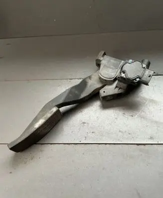 Opel Zafira A Accelerator throttle pedal 0281002298 90581208