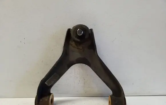 Iveco Daily 6th gen Front lower control arm/wishbone